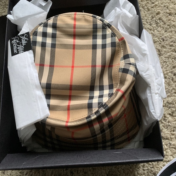 Burberry Other - New with tags Burberry Bucket hat. Medium